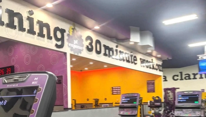 Planet Fitness -  Gym - Santa Clarita