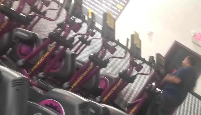 Planet Fitness -  Near Me - Dallas