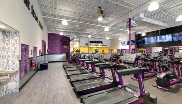 Planet Fitness -  Street View 360deg - Crowley