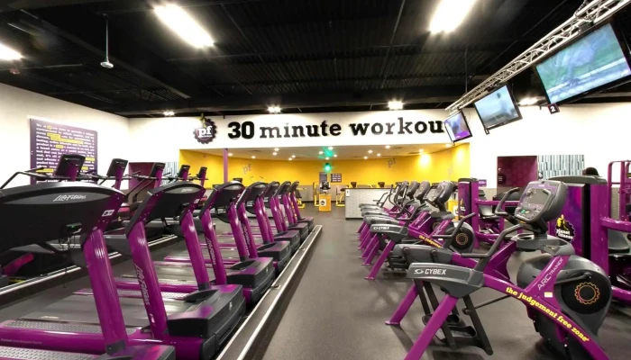 Planet Fitness -  Street View 360deg - Taylor