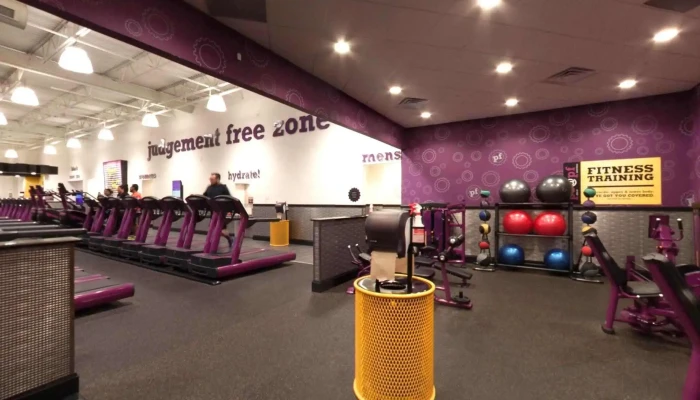 Planet Fitness -  Street View 360deg - Cleburne