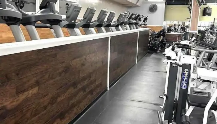 Powerhouse Gym - West Springfield