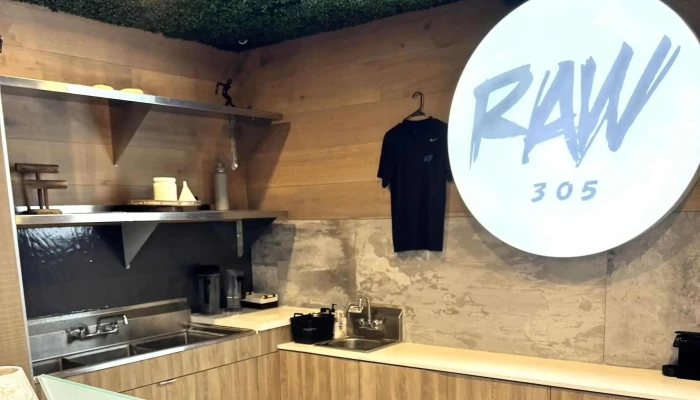 Raw Fit 305 -  Comments - Miami