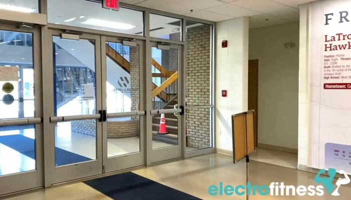 Shulers Stable Inside Hudson Campbell Sports Center Videos - Gary