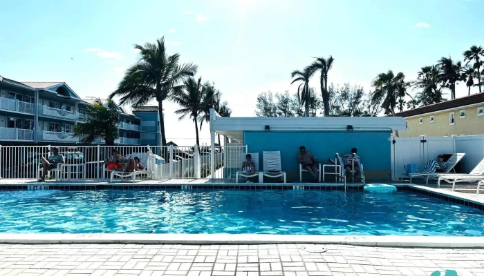 Silver Surf Anna Maria Island -  Amenities - Bradenton Beach