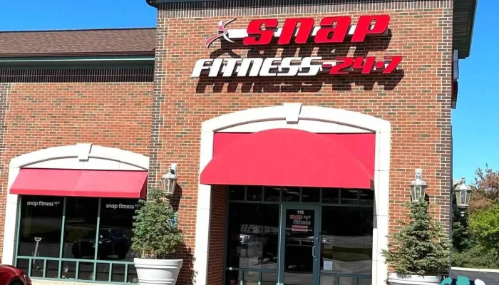 Snap Fitness Lake Villa -  By Owner - Lake Villa