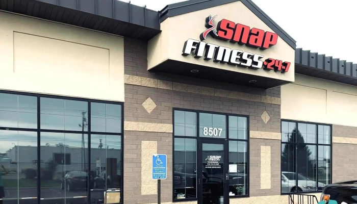Snap Fitness Osseo -  By Owner - Brooklyn Park