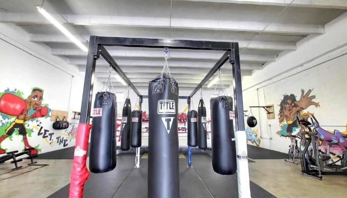 Sol Box Fitness Club -  Street View 360deg - Miami