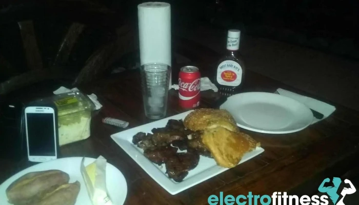 Sunrise Garden Resort On Anna Maria Island By Vacasa -  Food Drink - Anna Maria
