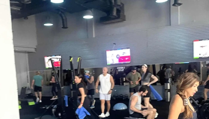 Sweat440 Fitness Miami Beach -  Open Now - Miami Beach