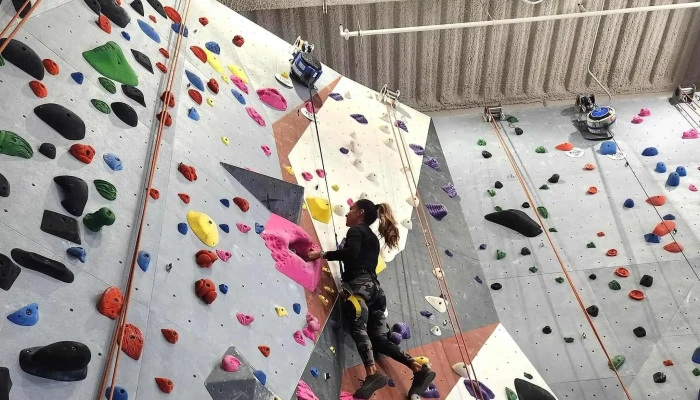 Vertical View Climbing Gym -  Rock Climbing Gym - Meridian