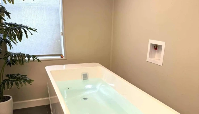 Wellness Elite Fitness Recovery Spa Area - Friendswood