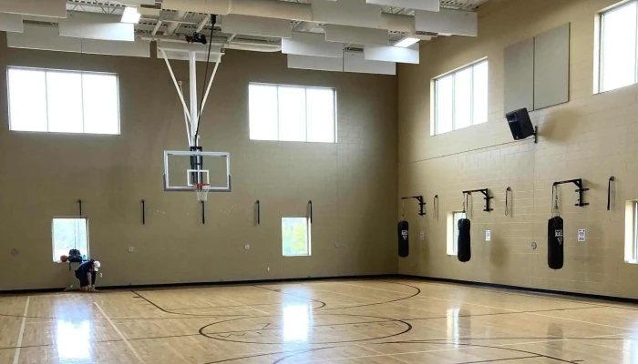Western Racquet & Fitness Club - Green Bay