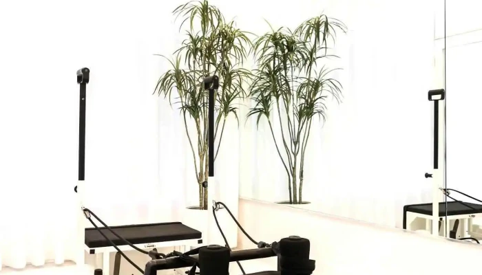 Wundabar Pilates Westlake Village By Owner - Westlake Village