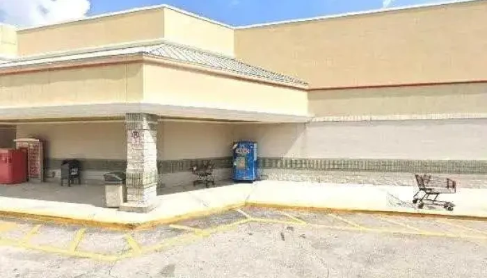 Yogasix Waterford Lakes Street View 360deg - Orlando